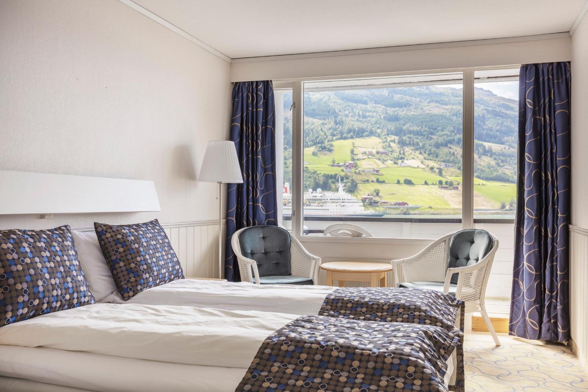 Olden Fjordhotel Exteriér fotografie