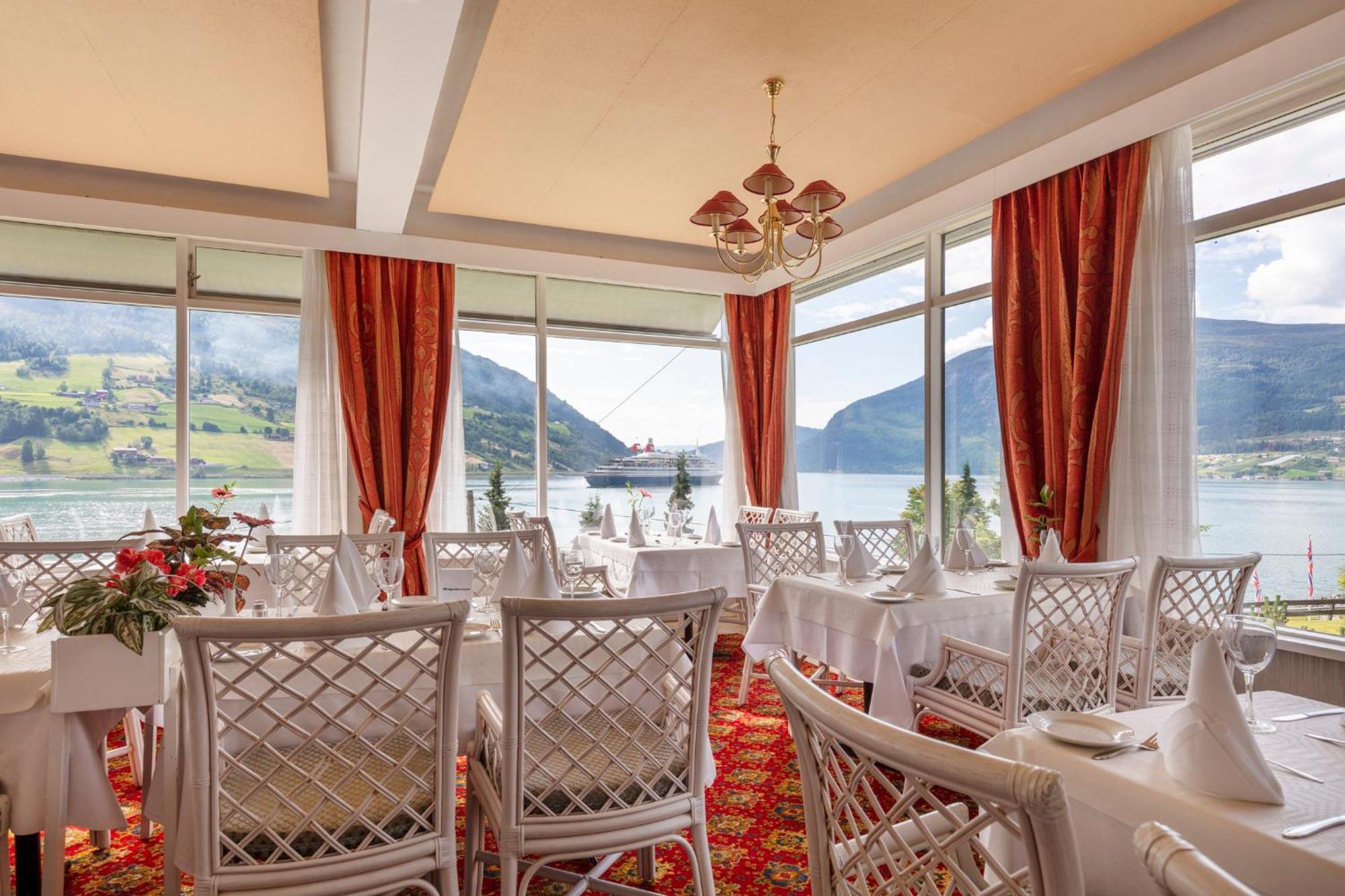 Olden Fjordhotel Exteriér fotografie